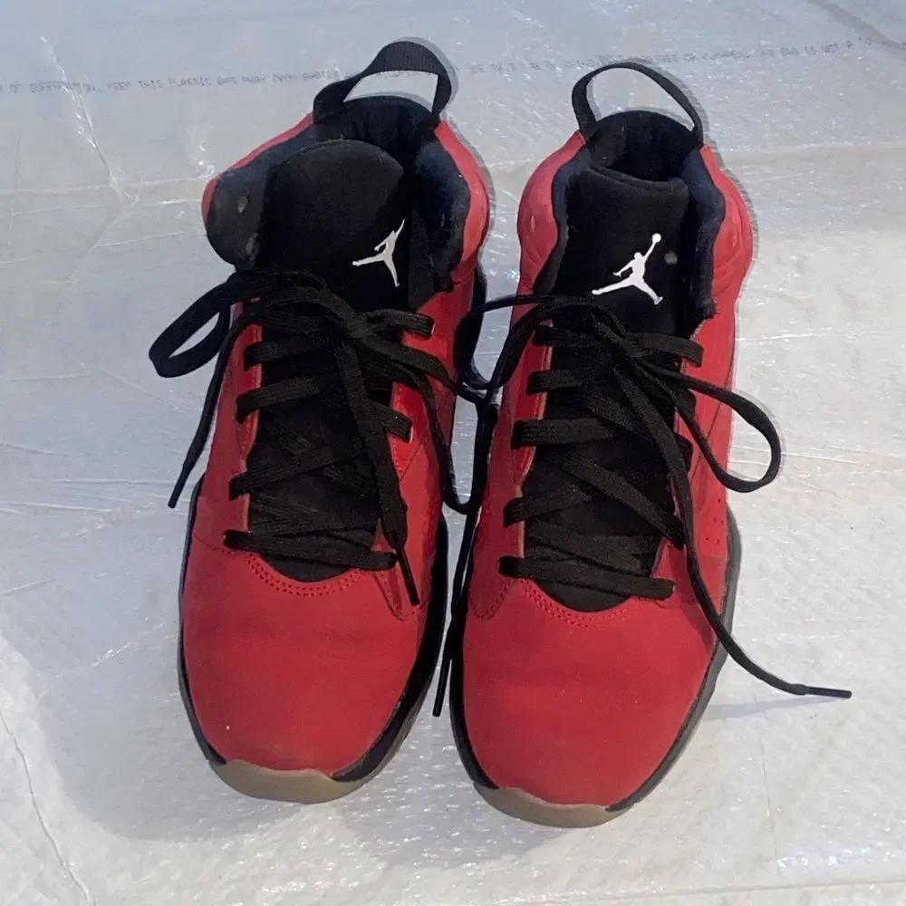 Jordan Air AR6346-601  Kids Red and Black High-Top Athletic Sneakers Size 5Y